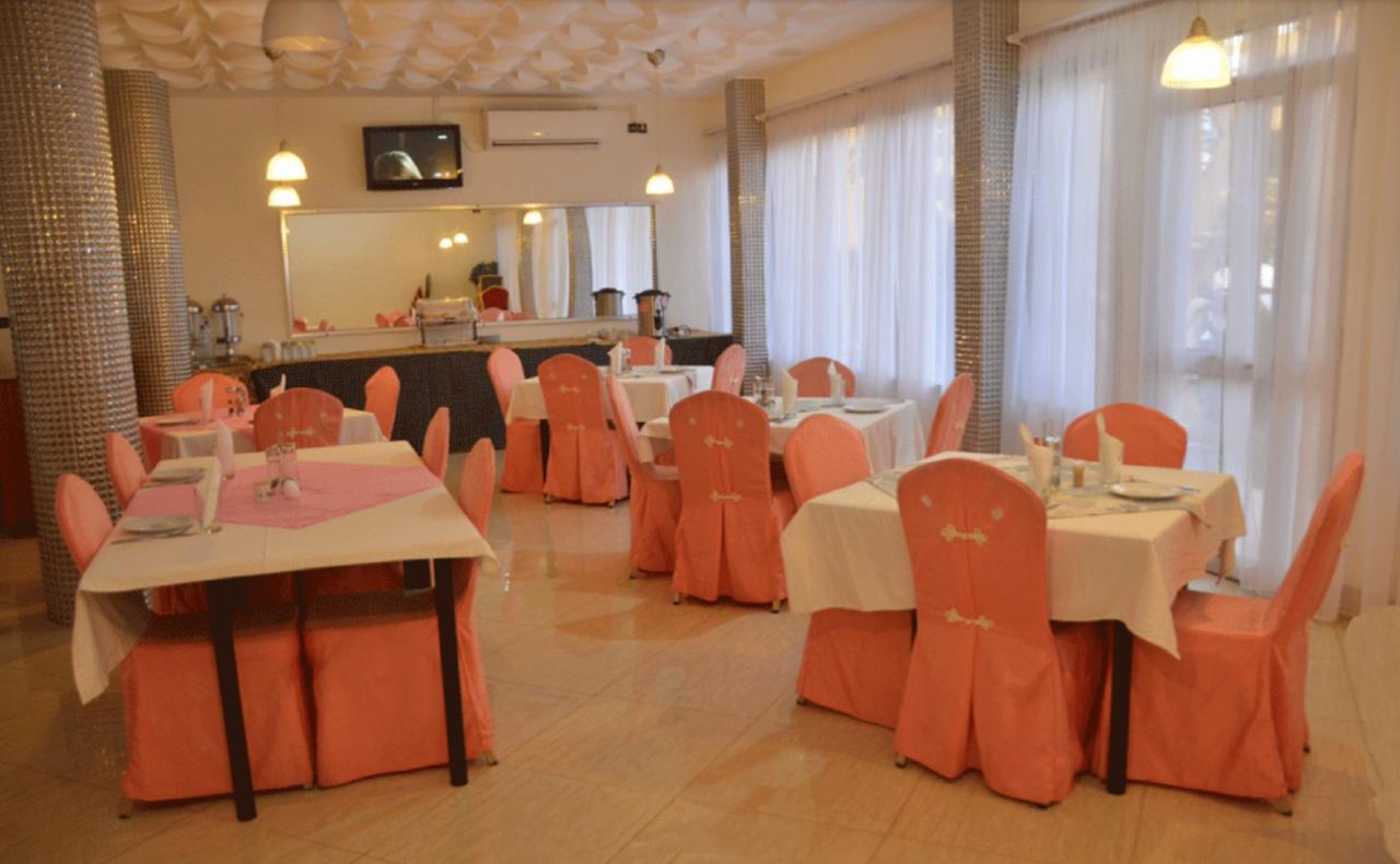 Hotel Palm Beach Wagadugu Zewnętrze zdjęcie